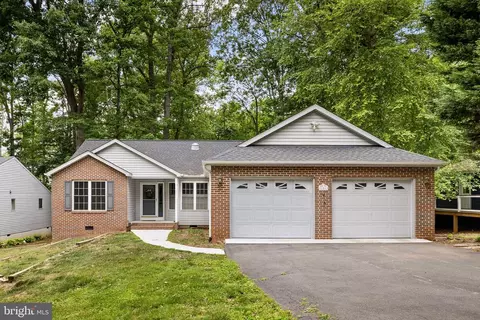 104 Federal Rd, Locust Grove, VA 22508