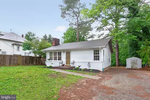 415 S Main St S, Gordonsville, VA 22942