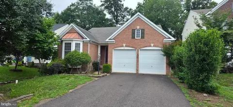 35277 Balmoral Dr, Locust Grove, VA 22508