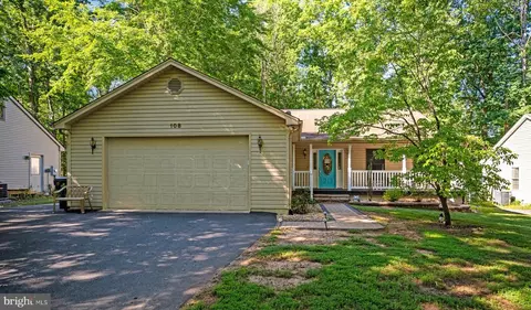 108 Winchester Ln, Locust Grove, VA 22508