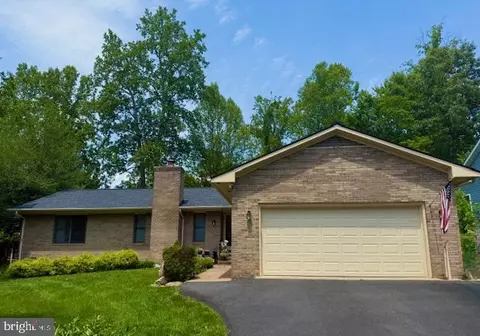 319 Birchside Cir E, Locust Grove, VA 22508