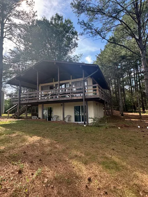 1348 Lakeview Pkwy, Locust Grove, VA 22508