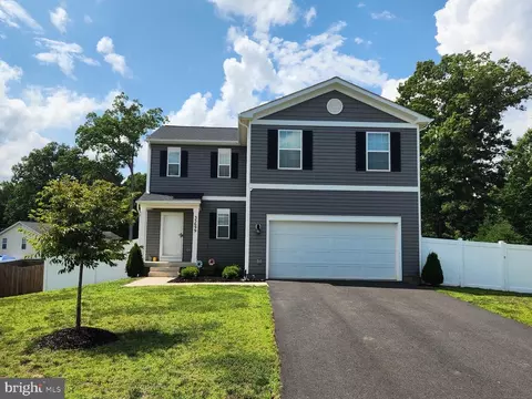 35699 Pine Needle Ln, Locust Grove, VA 22508