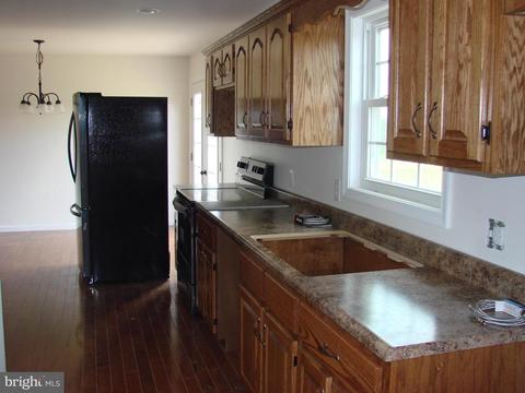 166 Leola Loop, Stanley, VA 22851 photo 8