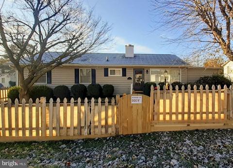 101 Willow St, Luray, VA 22835 photo 3