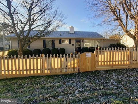 101 Willow St, Luray, VA 22835 photo 4