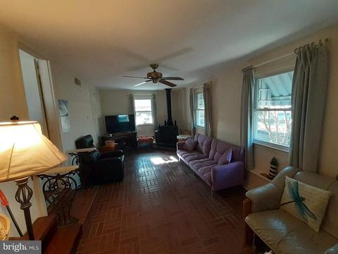 101 Willow St, Luray, VA 22835 photo 9