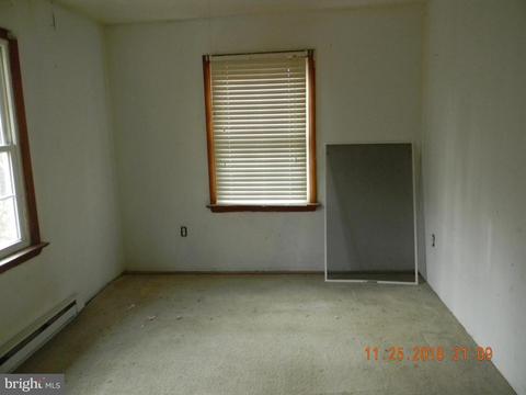 944 E Main St, Stanley, VA 22851 photo 8