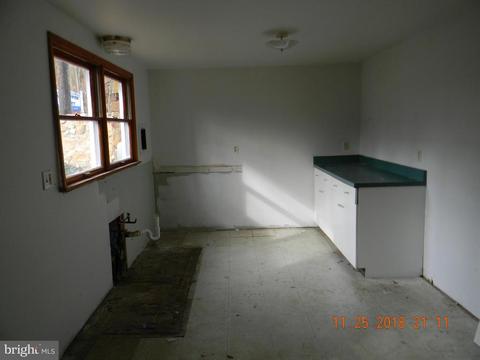944 E Main St, Stanley, VA 22851 photo 15