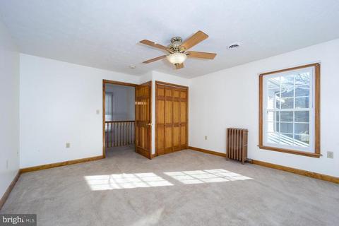 300 E Main St, Luray, VA 22835 photo 15