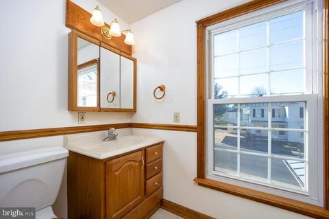 300 E Main St, Luray, VA 22835 photo 19