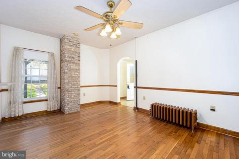 300 E Main St, Luray, VA 22835 photo 6