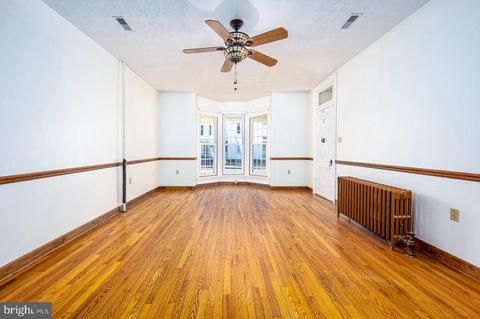 300 E Main St, Luray, VA 22835 photo 7