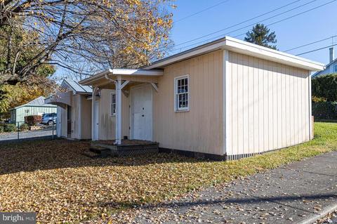 300 E Main St, Luray, VA 22835 photo 32