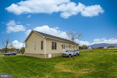 386 Park Rd, Stanley, VA 22851 photo 3
