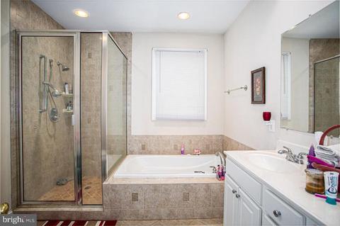 386 Park Rd, Stanley, VA 22851 photo 9