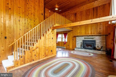 609 Mountain View Rd, Shenandoah, VA 22849 photo 5