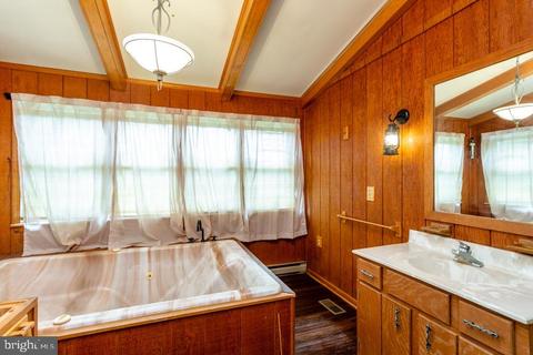 609 Mountain View Rd, Shenandoah, VA 22849 photo 13