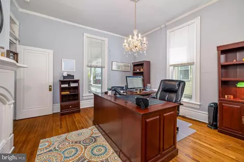 312 E Main St E, Luray, VA 22835 photo 8