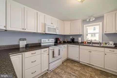 312 E Main St E, Luray, VA 22835 photo 11
