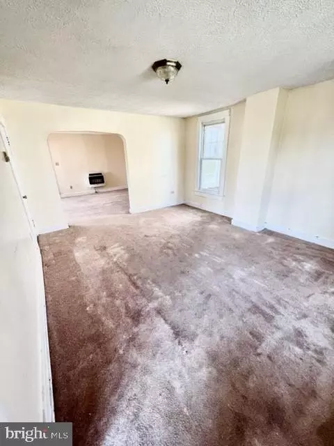 321 3rd St, Shenandoah, VA 22849 photo 4