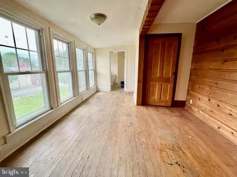 321 3rd St, Shenandoah, VA 22849 photo 17