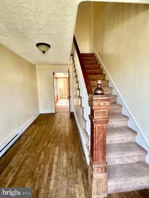 321 3rd St, Shenandoah, VA 22849 photo 6