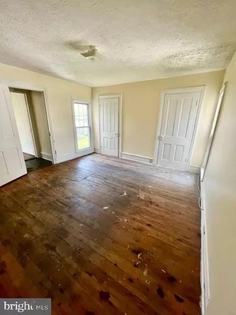 321 3rd St, Shenandoah, VA 22849 photo 12