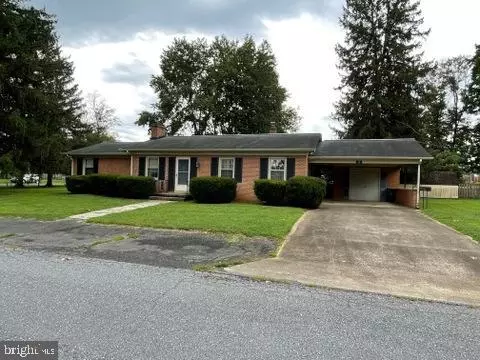 9 Spring St, Luray, VA 22835 photo 1
