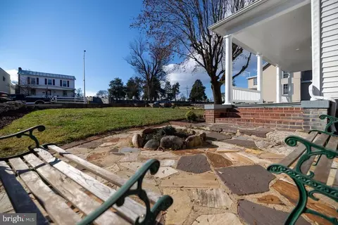 223 E Main St E, Luray, VA 22835 photo 31