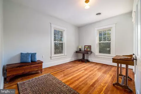 223 E Main St E, Luray, VA 22835 photo 29