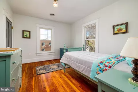 223 E Main St E, Luray, VA 22835 photo 26