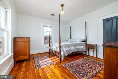 223 E Main St E, Luray, VA 22835 photo 25