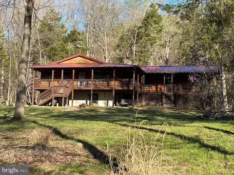 6319 Page Valley Rd, Luray, VA 22835