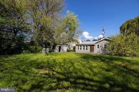 918 E Main St E, Luray, VA 22835 photo 29