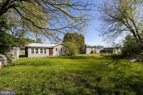 918 E Main St E, Luray, VA 22835 photo 30