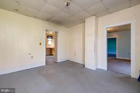 918 E Main St E, Luray, VA 22835 photo 9