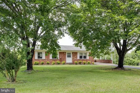 268 Martin St, Luray, VA 22835
