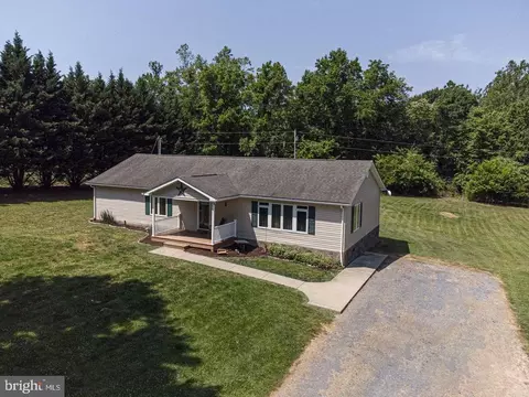232 Wintergreen Dr, Luray, VA 22835