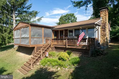 6235 S Page Valley Rd S, Luray, VA 22835