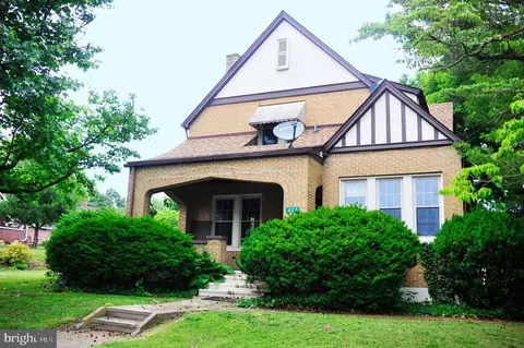 424 4th St, Shenandoah, VA 22849