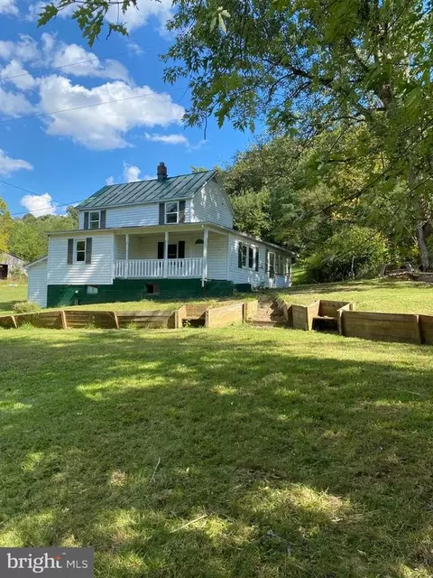 451 Steep Hollow Ln, Rileyville, VA 22650