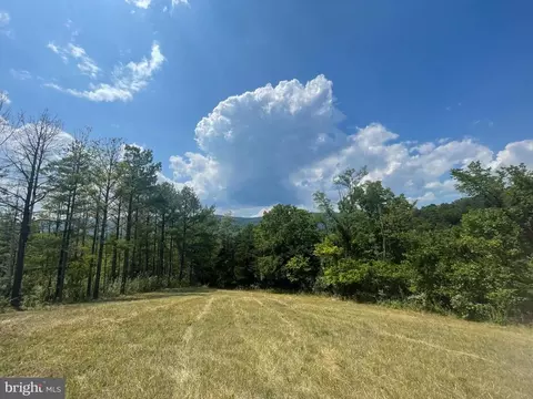 Spur Dr, Rileyville, VA 22650