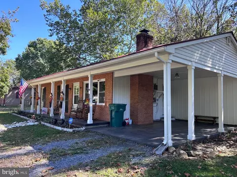 11 Stoney Brook Ln, Luray, VA 22835