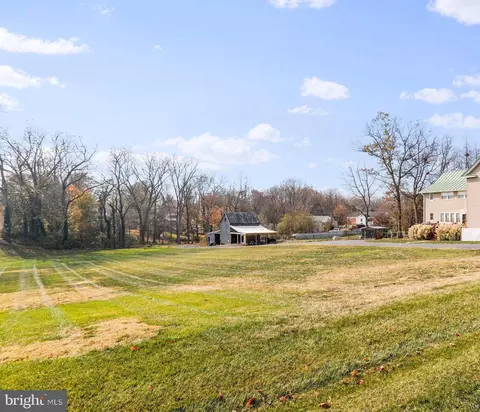 Luray Ave, Luray, VA 22835
