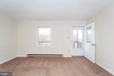 202 A St, Shenandoah, VA 22849 photo 2