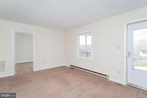 202 A St, Shenandoah, VA 22849 photo 3