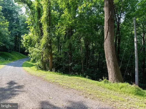 Restmore Ln, Stanley, VA 22851 photo 4