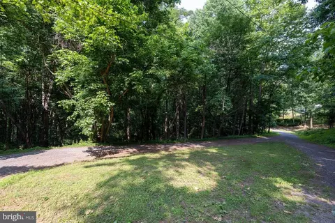 Restmore Ln, Stanley, VA 22851 photo 8