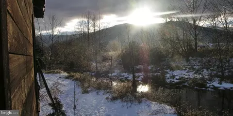 1970 Stonyman Rd, Luray, VA 22835